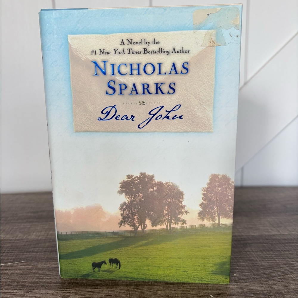 Dear John book by Nicholas Sparks